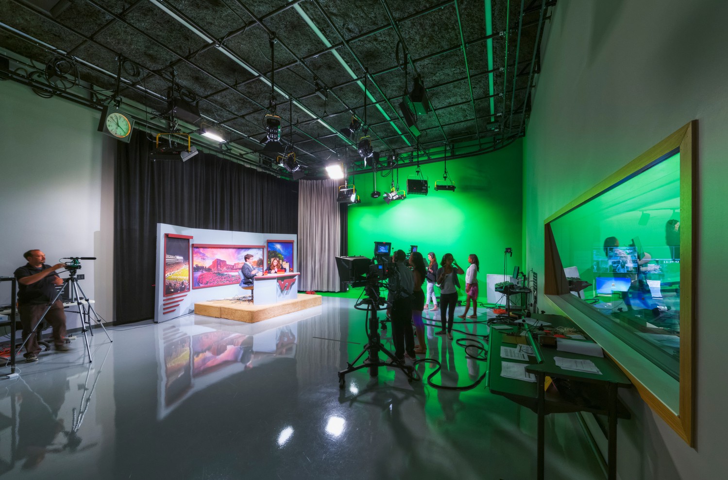 Broadcast, recording & livestreaming systems