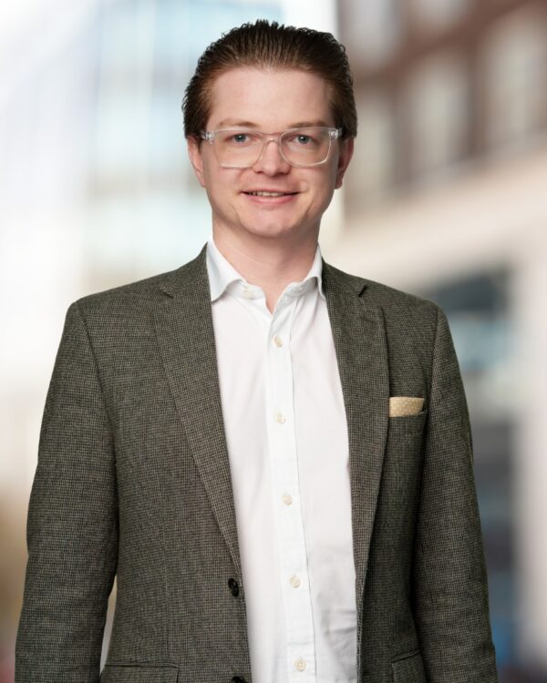 Chris-Hunt-7227-WEB